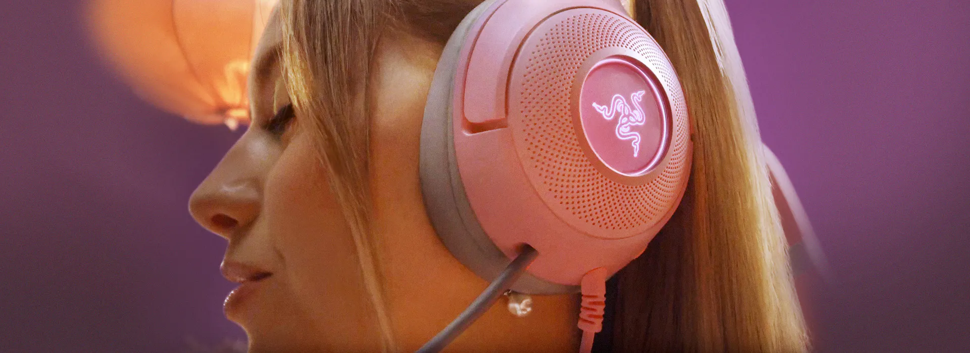 razer-kraken-kitty-usp-hybrid-fabric-leatherette-cushions.webp